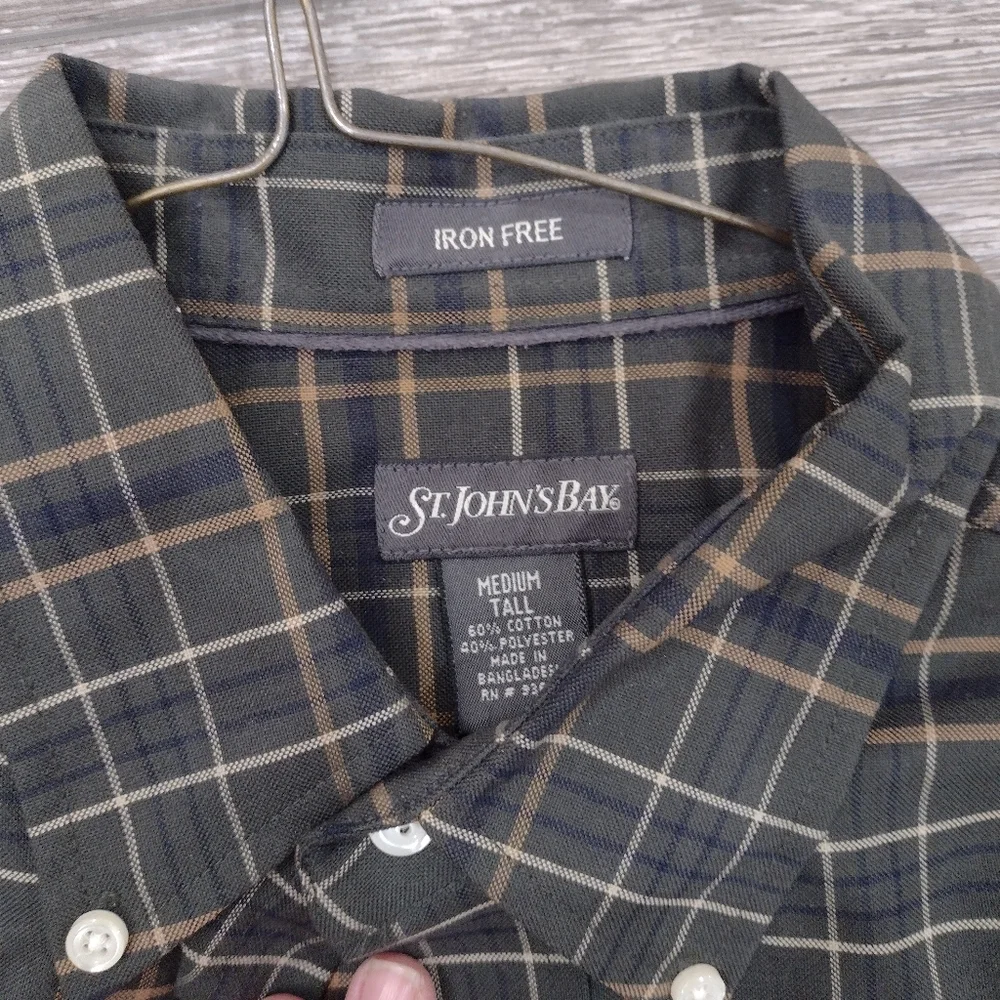 St. John's Bay Green Plaid Casual Button Down Shirt - Picture 4 of 4
